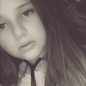 Meet your Posher, Reylli